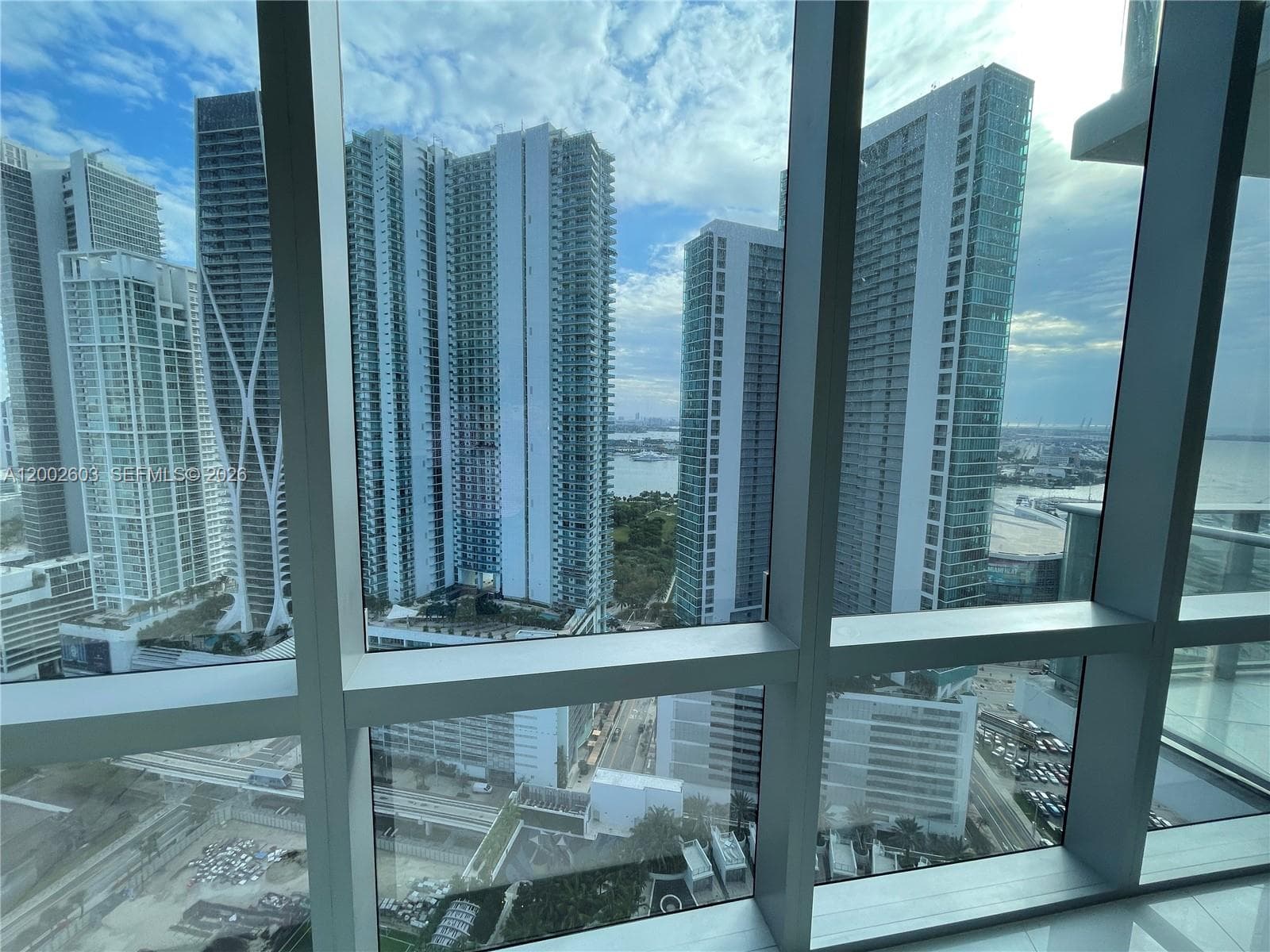 851 NE 1st Ave # 3103, Miami FL 33132 photo 5