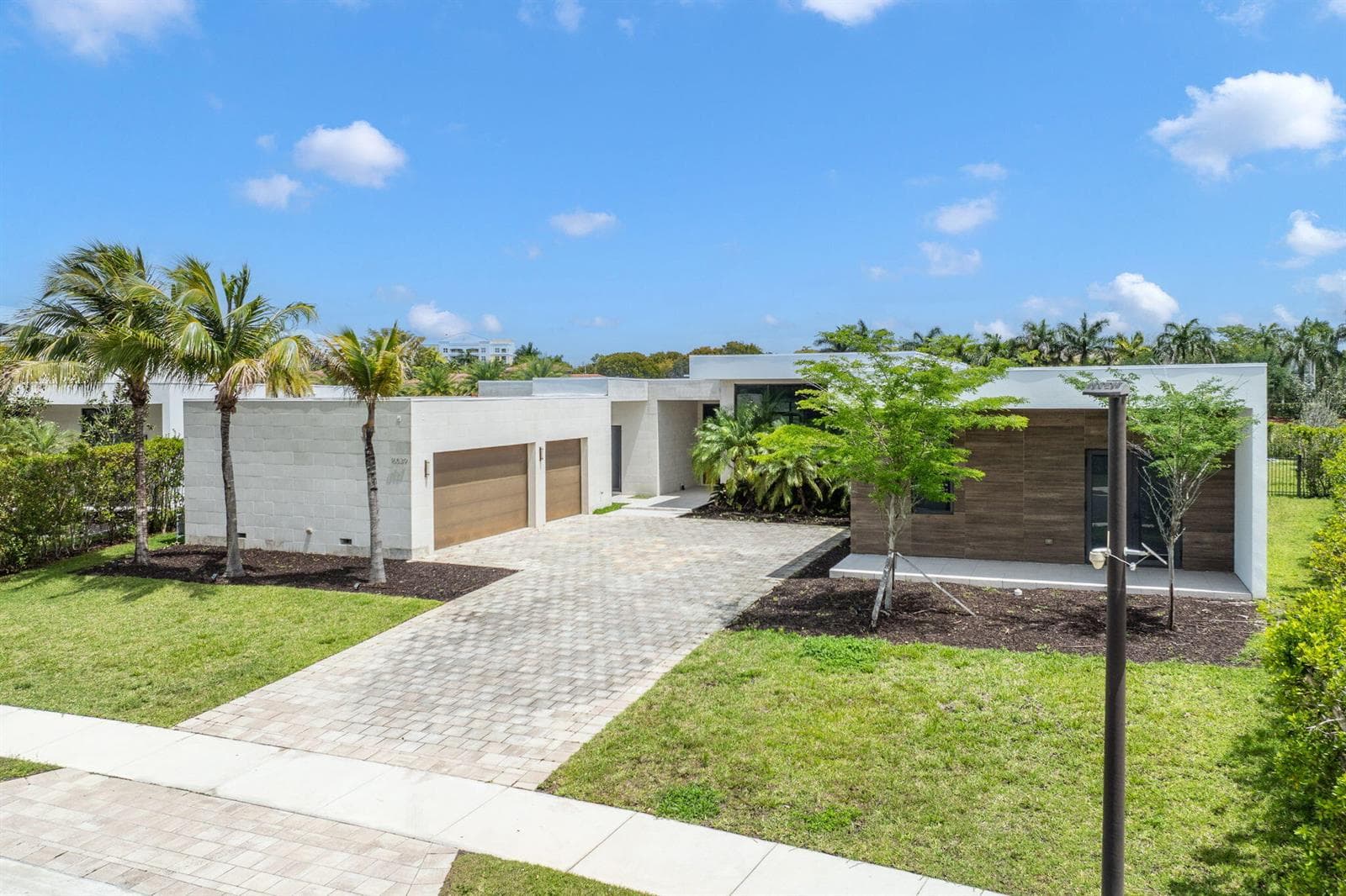 16539 N Botaniko Dr Drive N, Weston FL 33326 photo 2