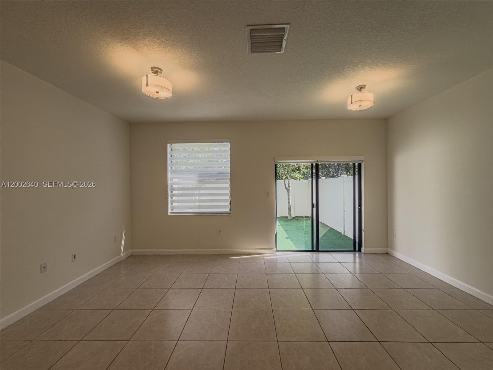 10629 W 32nd Ln, Miami Lakes FL 33018 photo 3