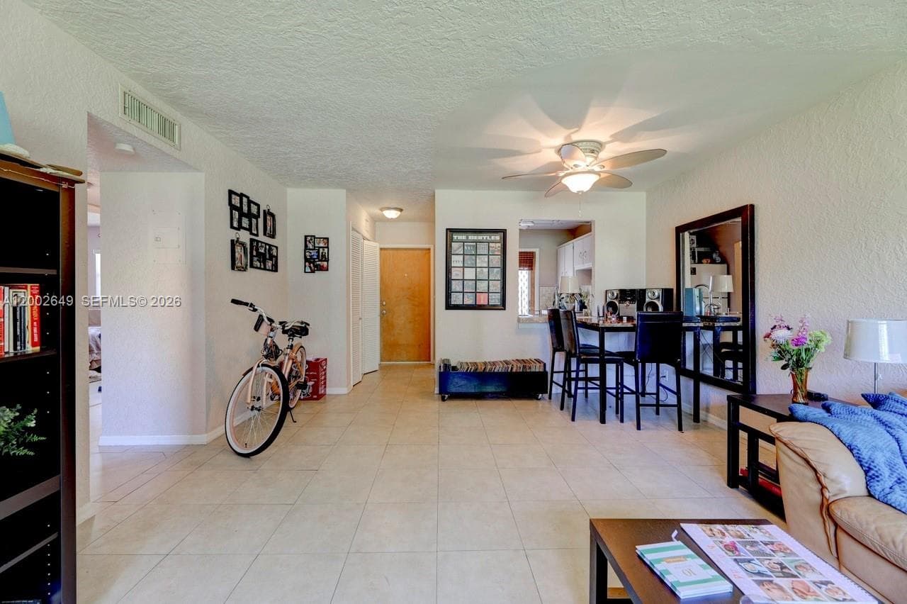 610 SE 2nd Ave # L8, Deerfield Beach FL 33441 photo 3