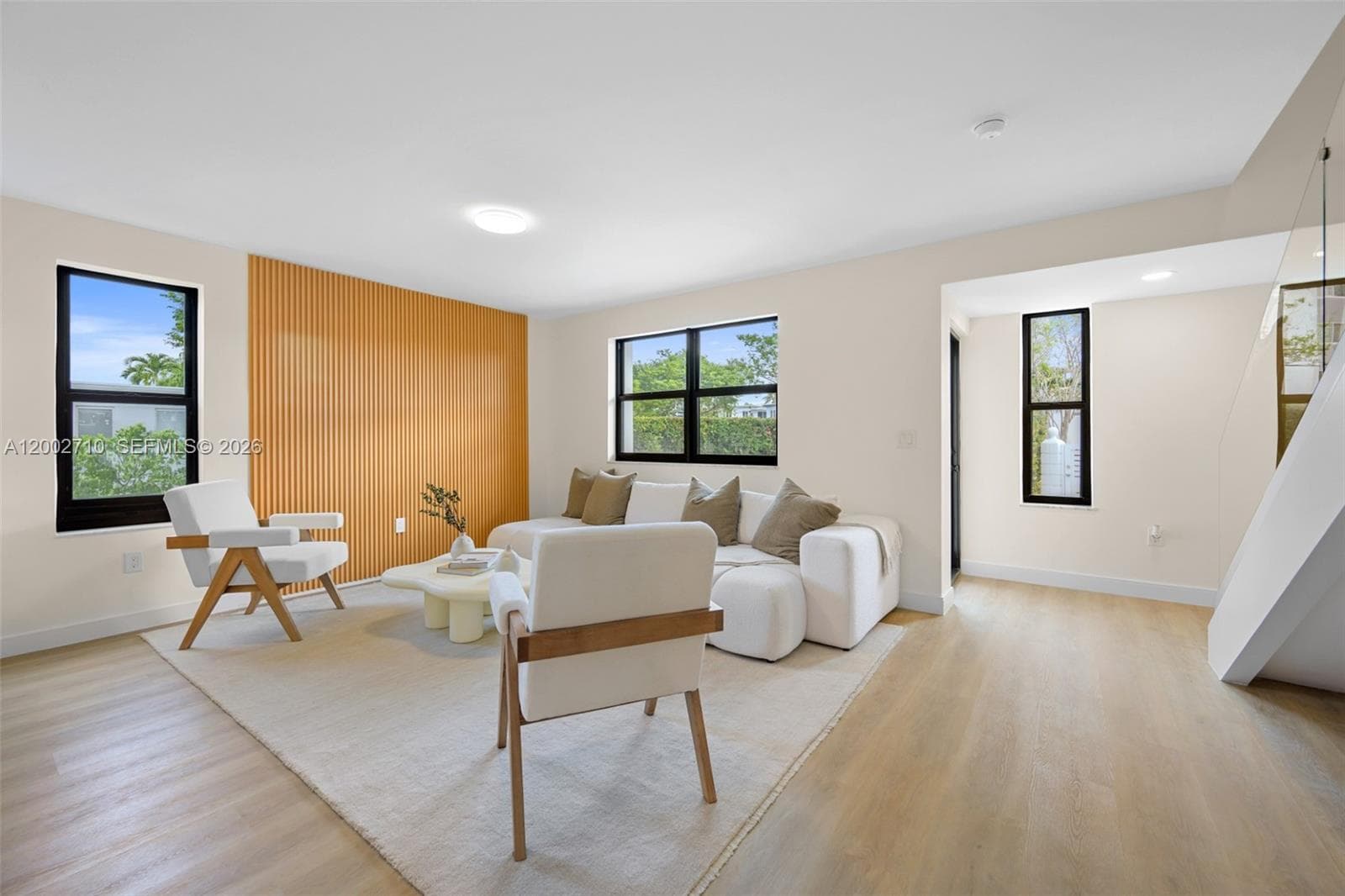 7996 Crespi Blvd, Miami Beach FL 33141 photo 2