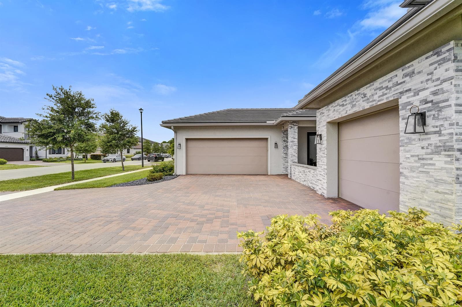13025 Addilyn Court, Davie FL 33325 photo 3