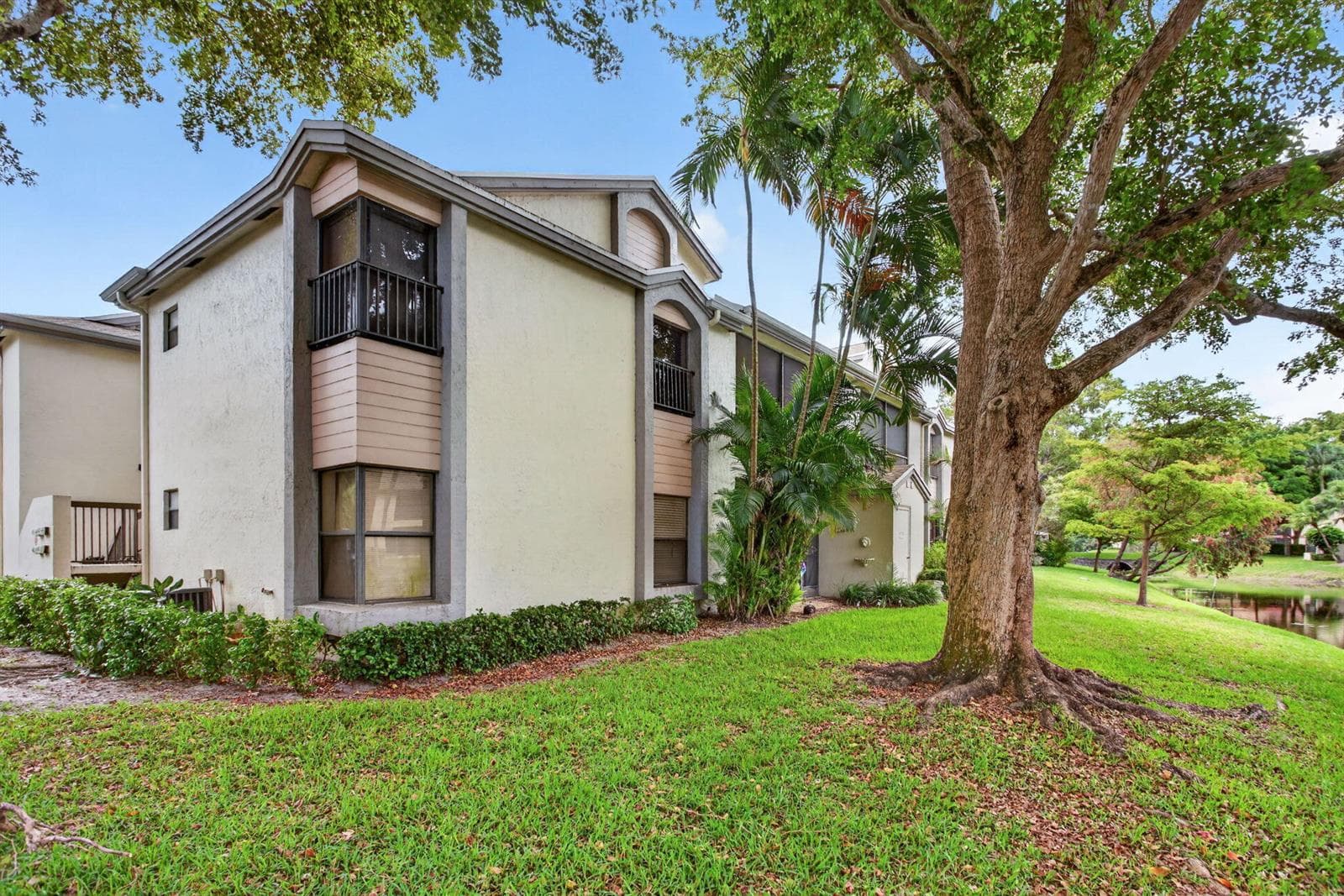 4500 Carambola Circle S # 27305, Coconut Creek FL 33066 photo 2