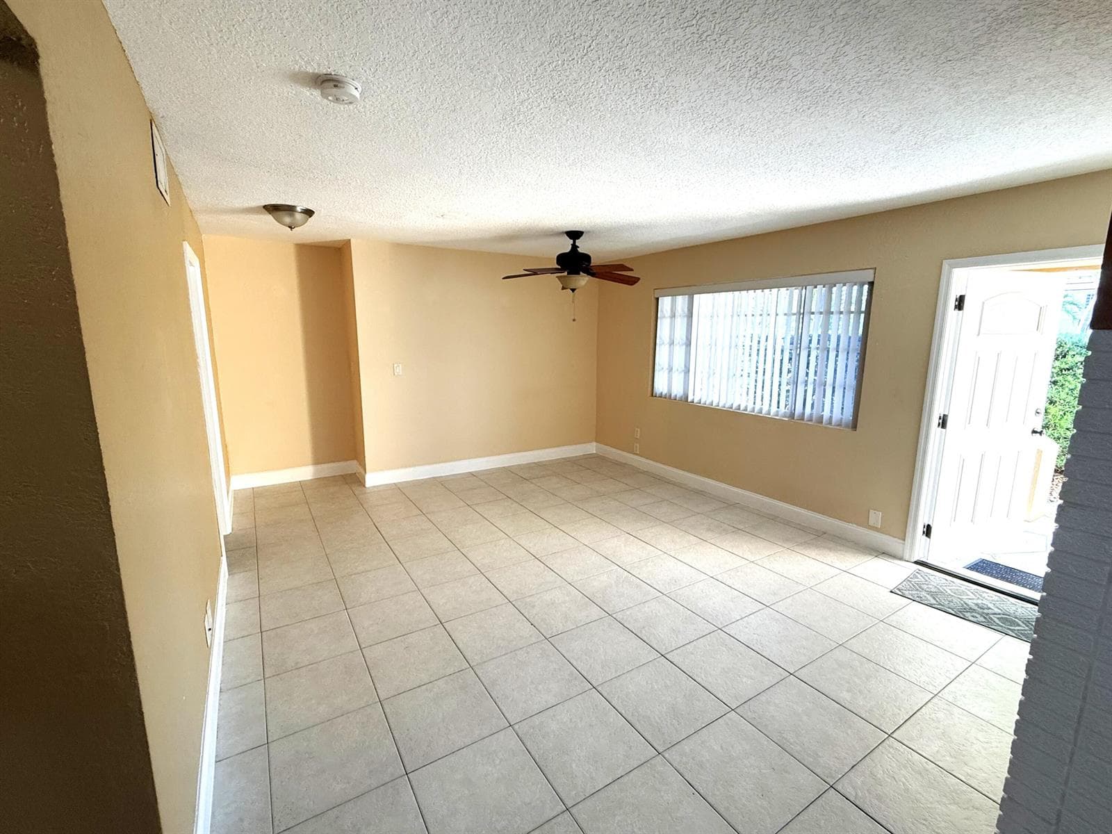 551 SE 15th Street # W, Pompano Beach, FL 33062 photo 3