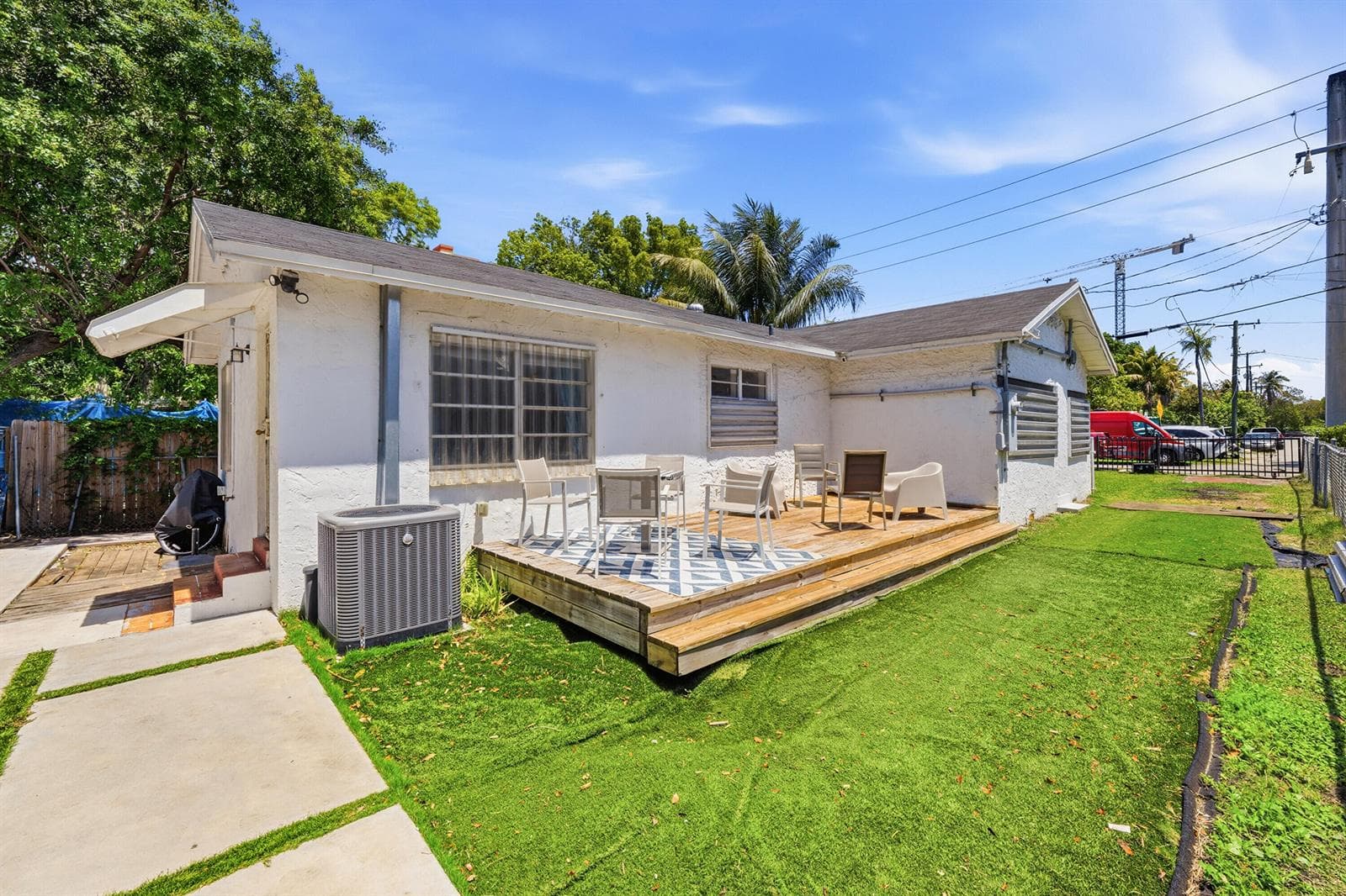 7700 NE 1st Court, Miami FL 33138 photo 5