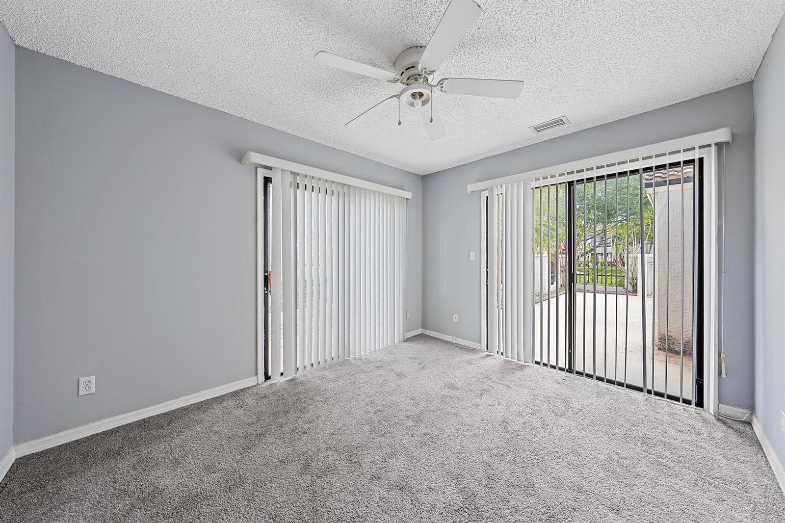 352 Prestwick Circle # 1, Palm Beach Gardens FL 33418 photo 4