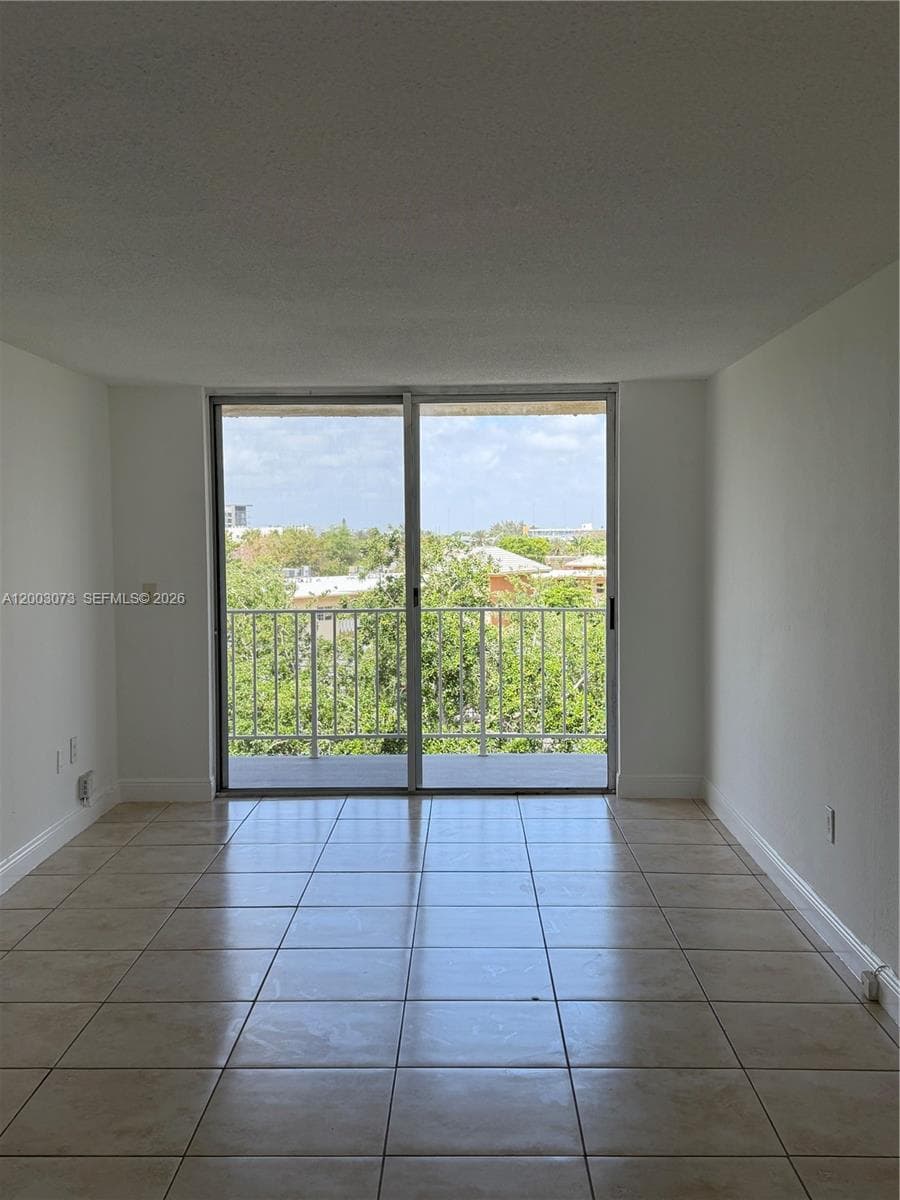 1805 Sans Souci Blvd # 526, North Miami FL 33181 photo 3
