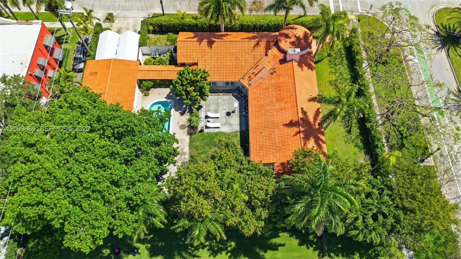 2300 S Miami Ave, Miami FL 33129 photo 5