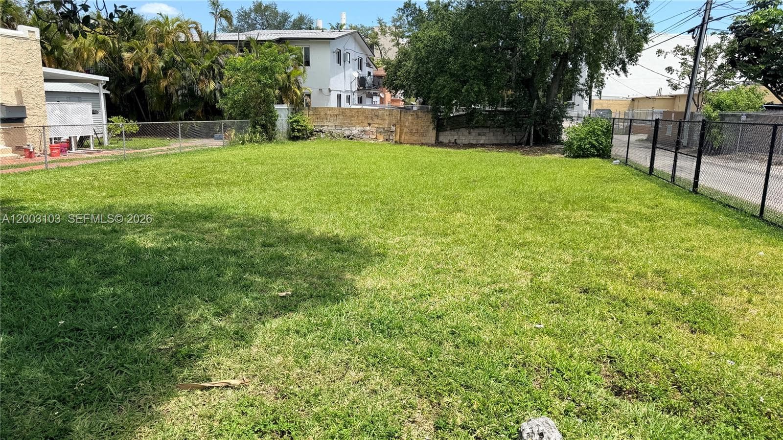 33 NW 21st Ave, Miami FL 33125 photo 3