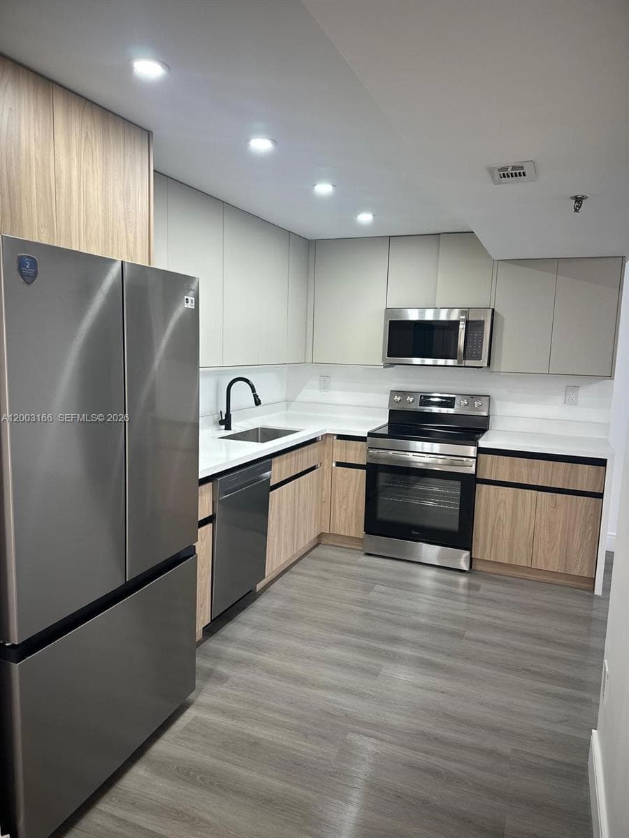 20840 San Simeon Way # 601, Miami FL 33179 photo 2