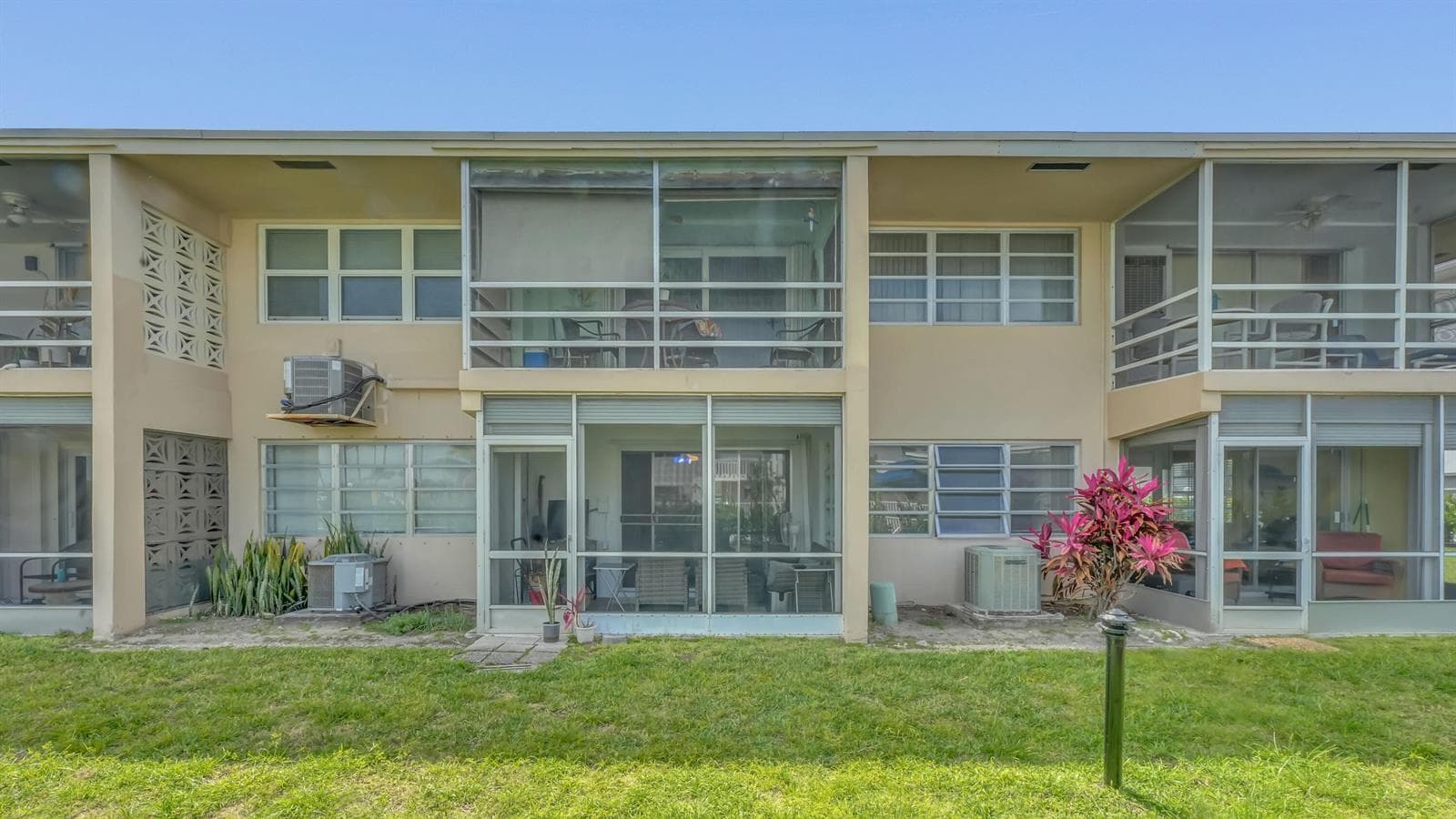 298 SE 6th Avenue # 2, Pompano Beach FL 33060 photo 4