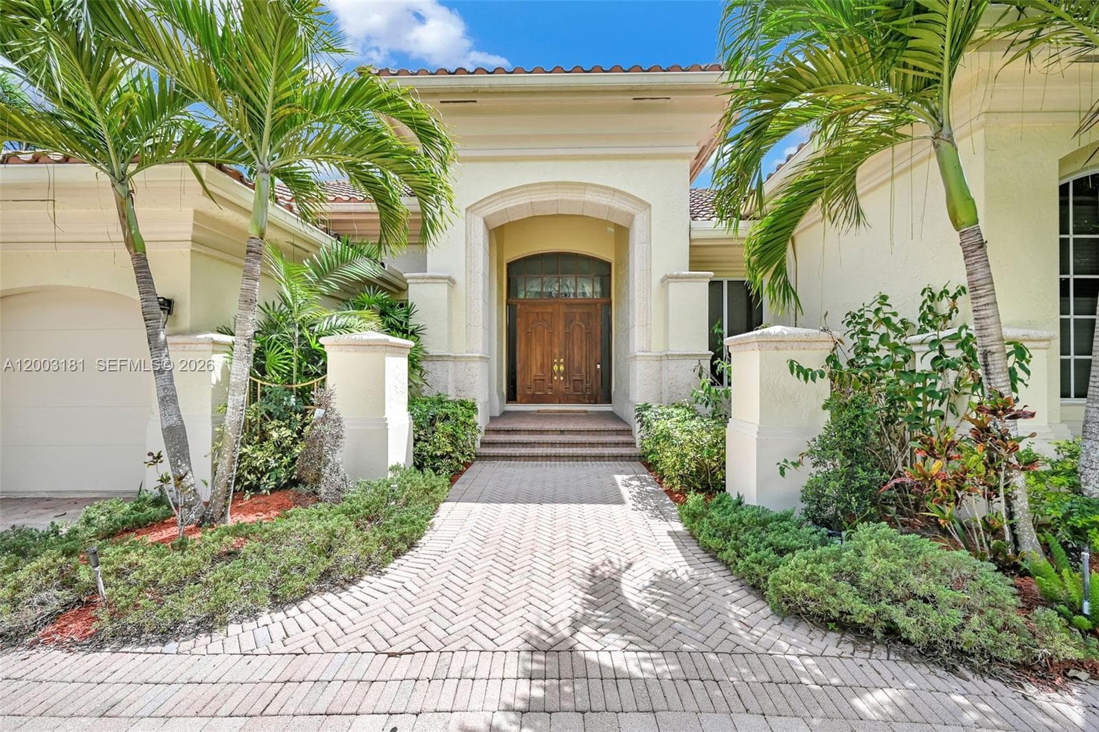 10430 Kestrel St, Plantation FL 33324