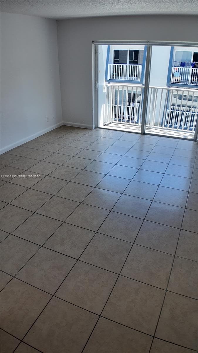 11120 SW 196th St # 302, Cutler Bay, FL 33157 photo 5