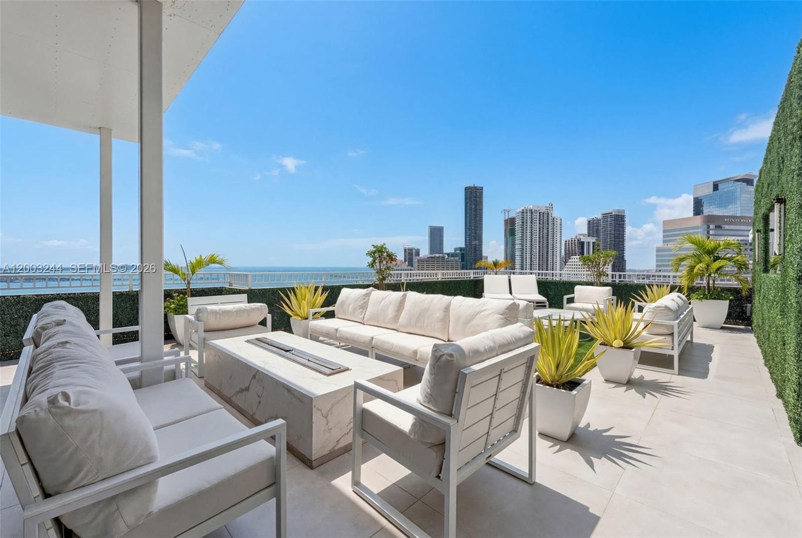 801 Brickell Key Blvd, Miami FL 33131 photo 3