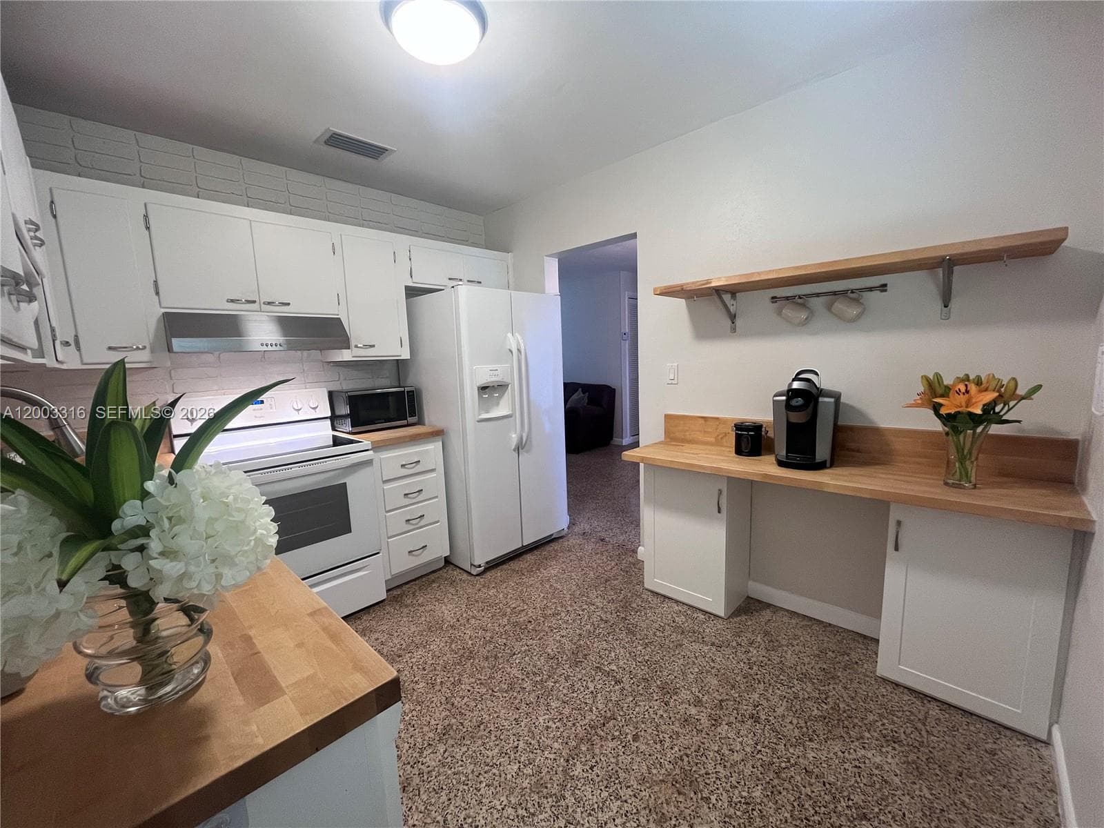 9840 SW 165th Ter, Miami FL 33157 photo 2
