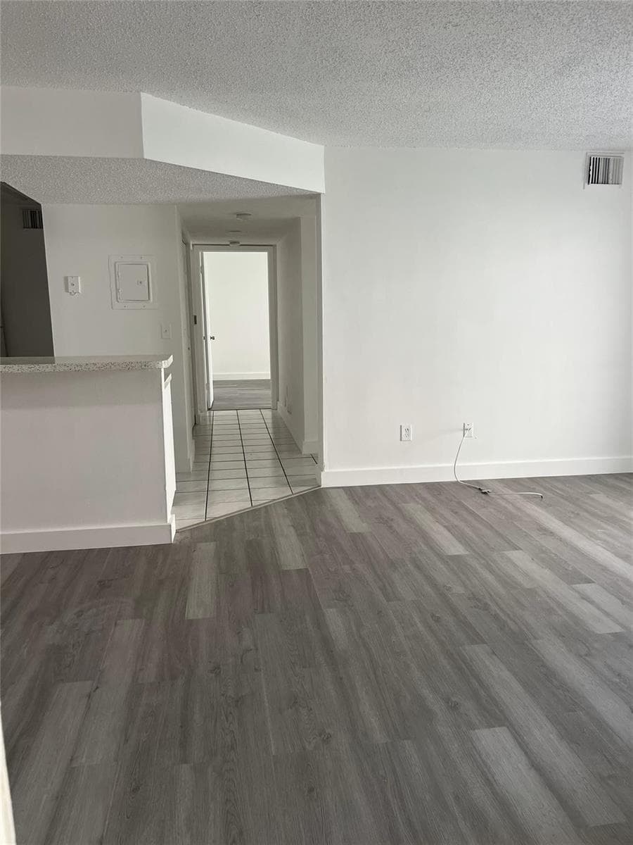 18860 NW 57th Avenue # 106, Hialeah FL 33015 photo 4
