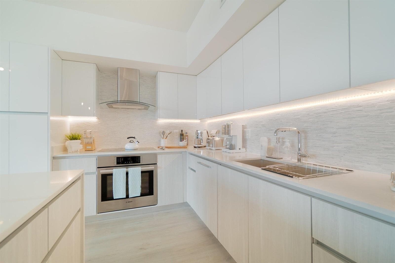 111 SE 1st Avenue # 514, Delray Beach FL 33444 photo 4