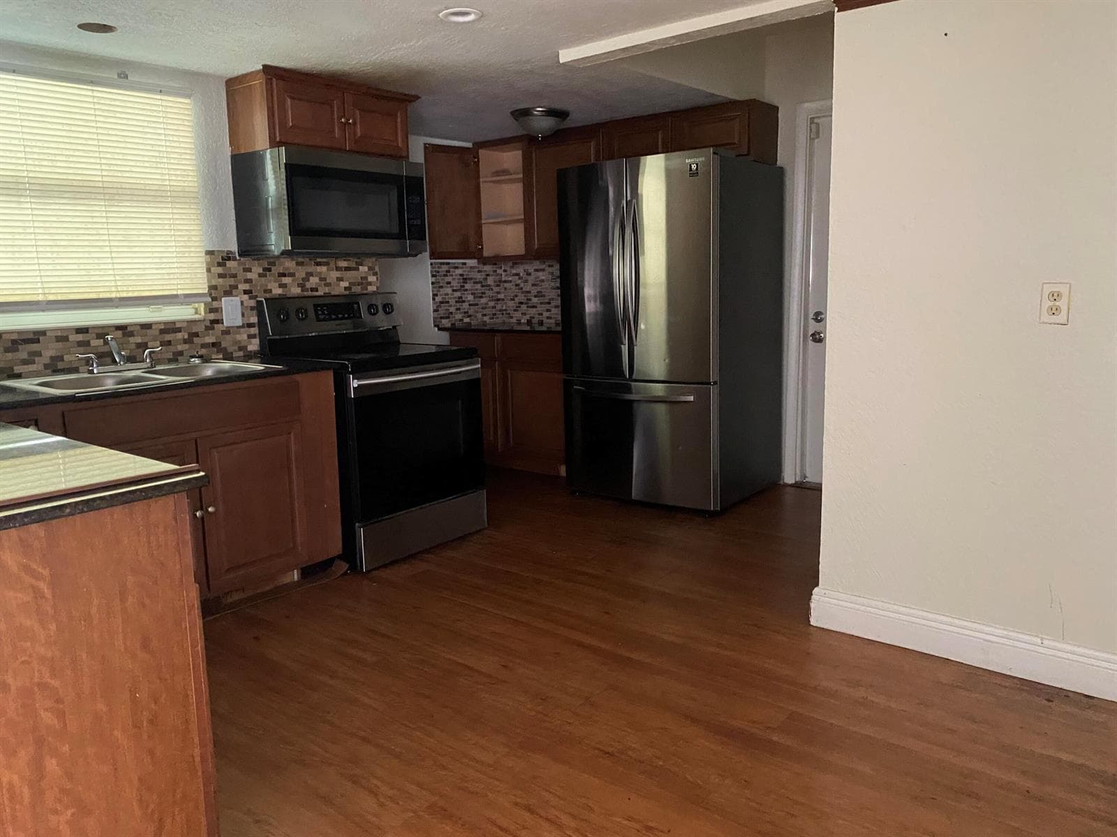 2411 NE 2nd Terrace, Pompano Beach FL 33064 photo 5