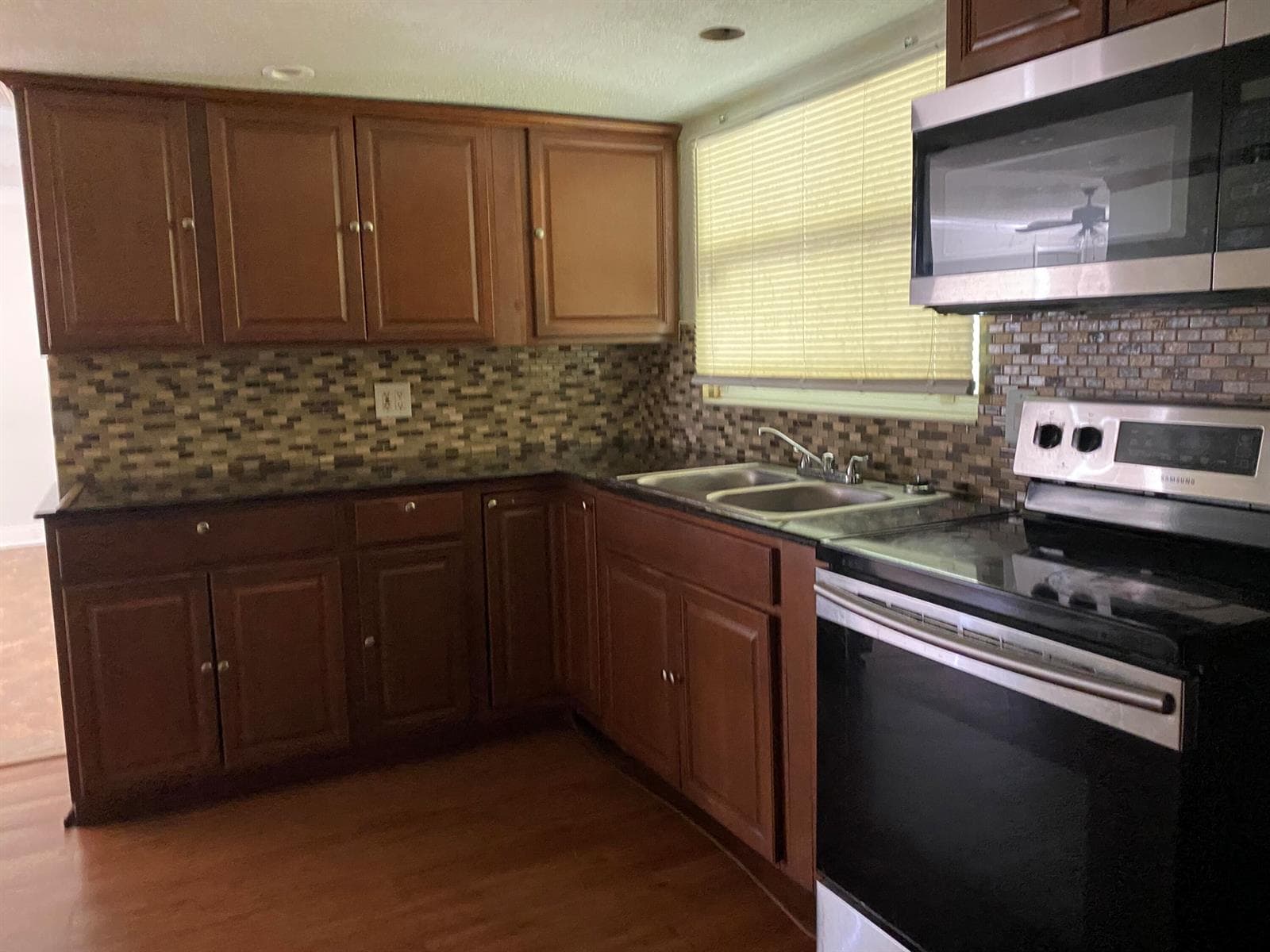 2411 NE 2nd Terrace, Pompano Beach FL 33064 photo 4