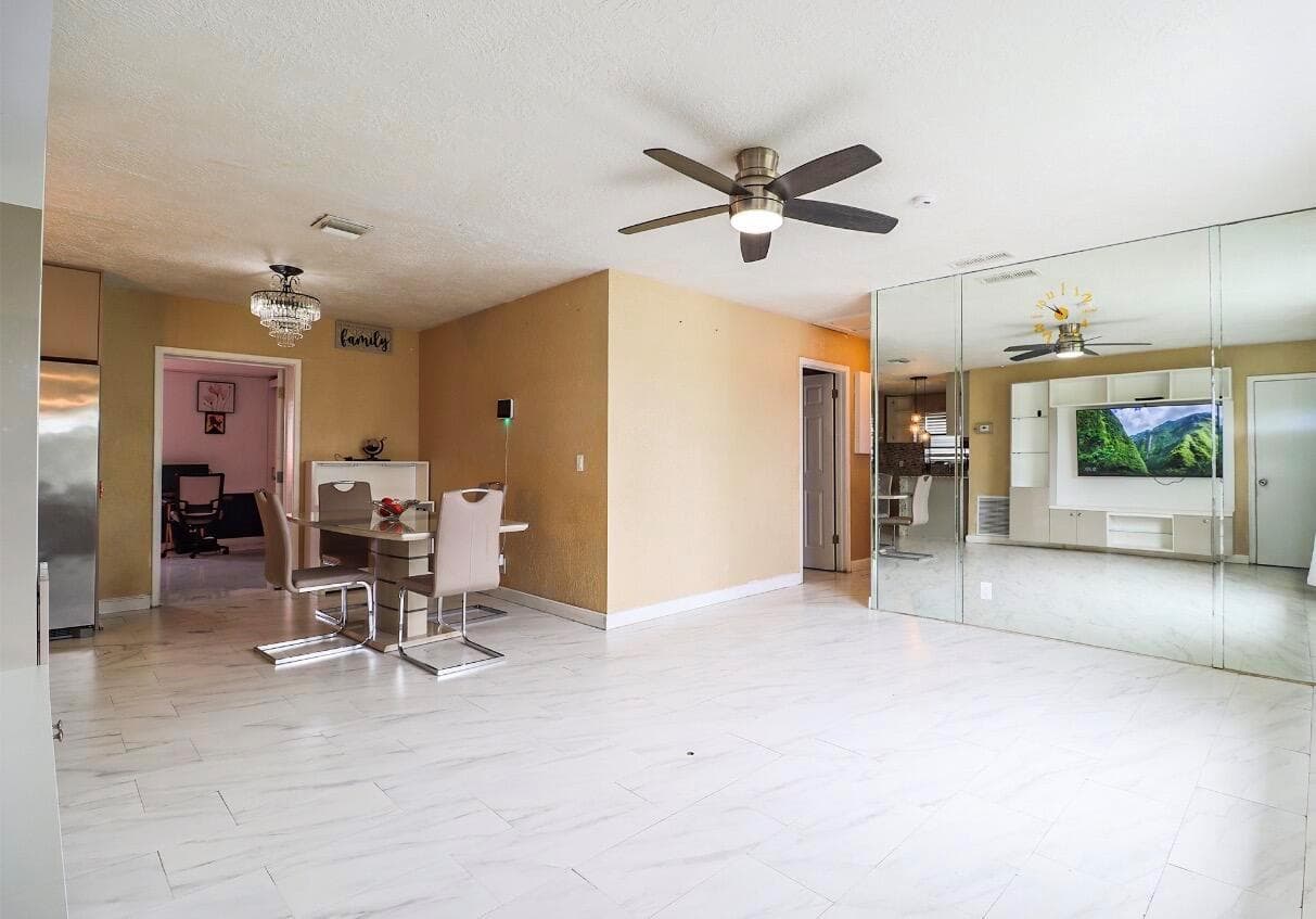 219 NE 6th Avenue, Boynton Beach FL 33435 photo 4