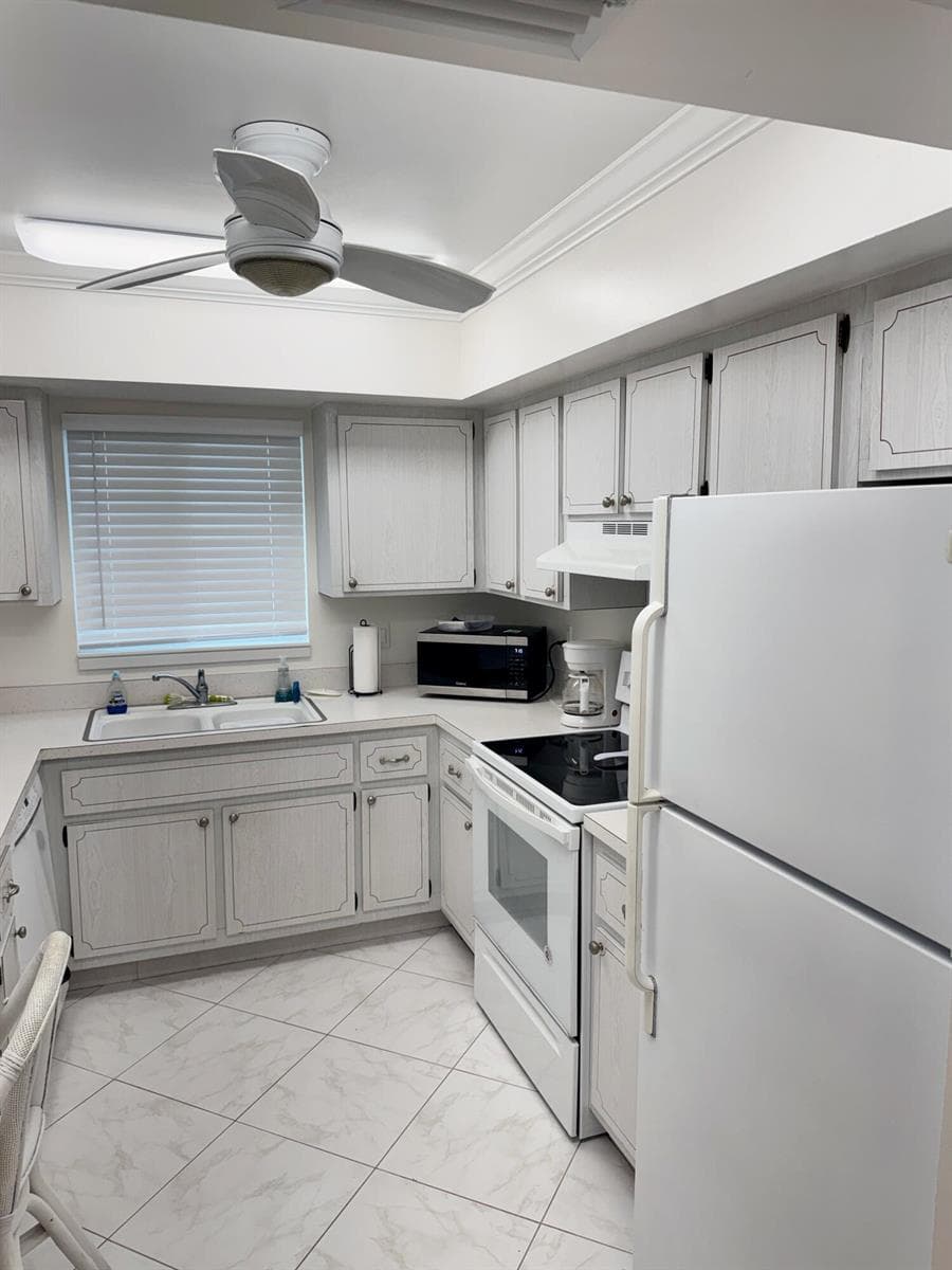 2950 SE Ocean Boulevard # 8-6, Stuart FL 34996 photo 4