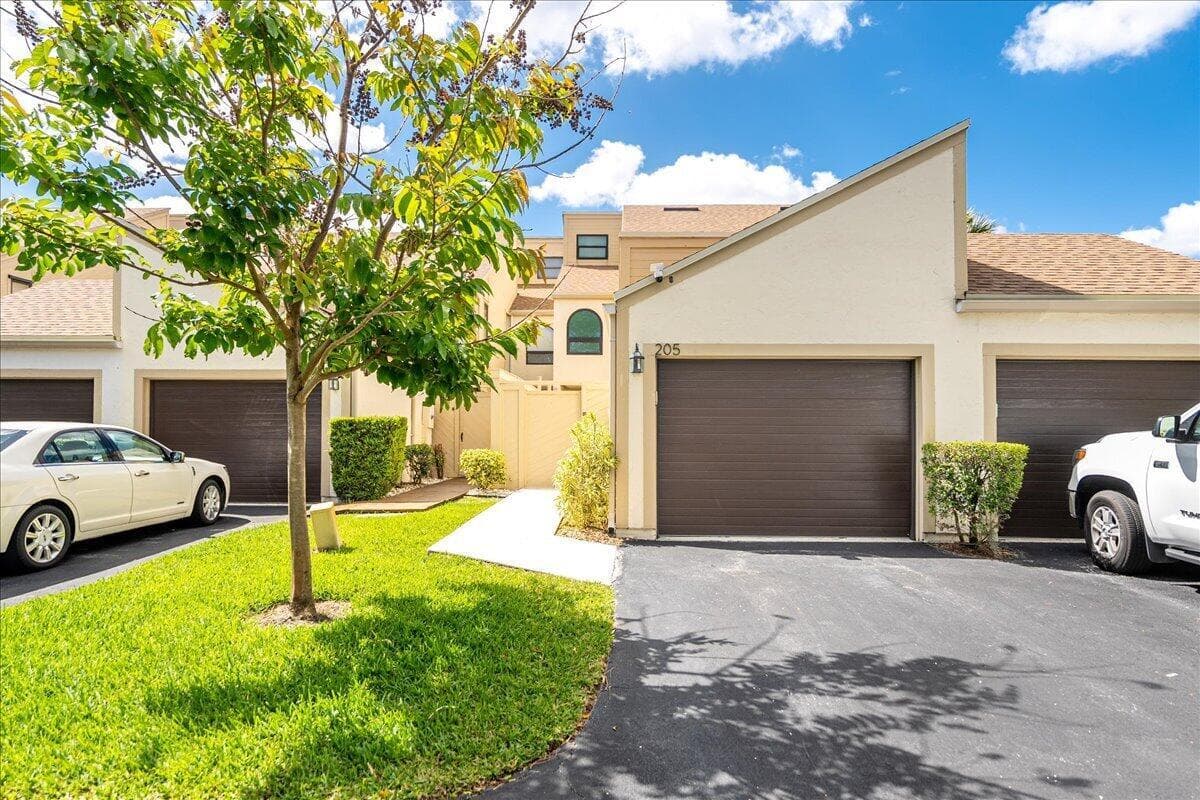 1102 SE Mitchell Avenue # 205, Port St. Lucie FL 34952 photo 4