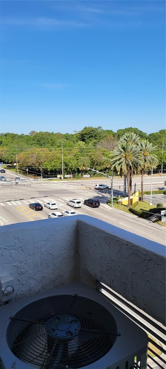 13499 Biscayne Blvd # 511, North Miami FL 33181 photo 2