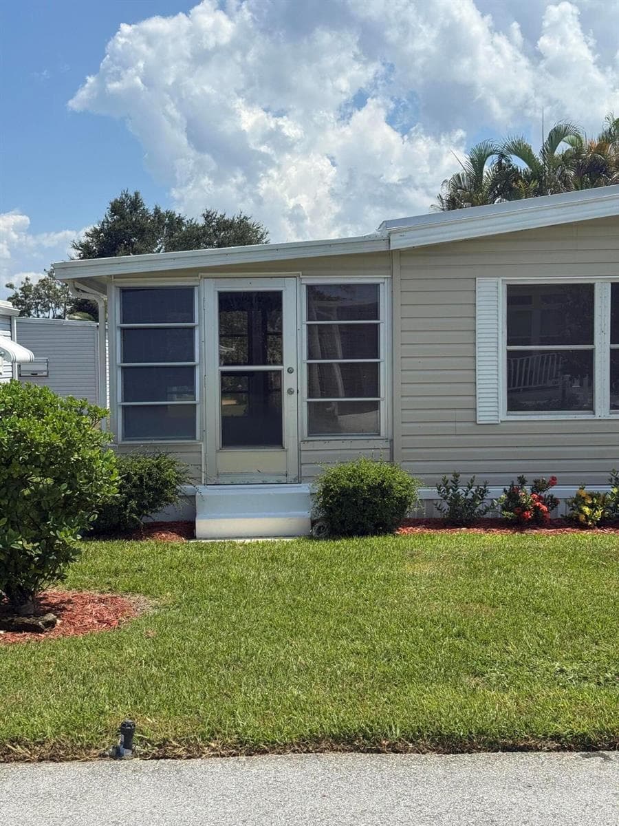 463 Onyx Way, Jensen Beach FL 34957 photo 3
