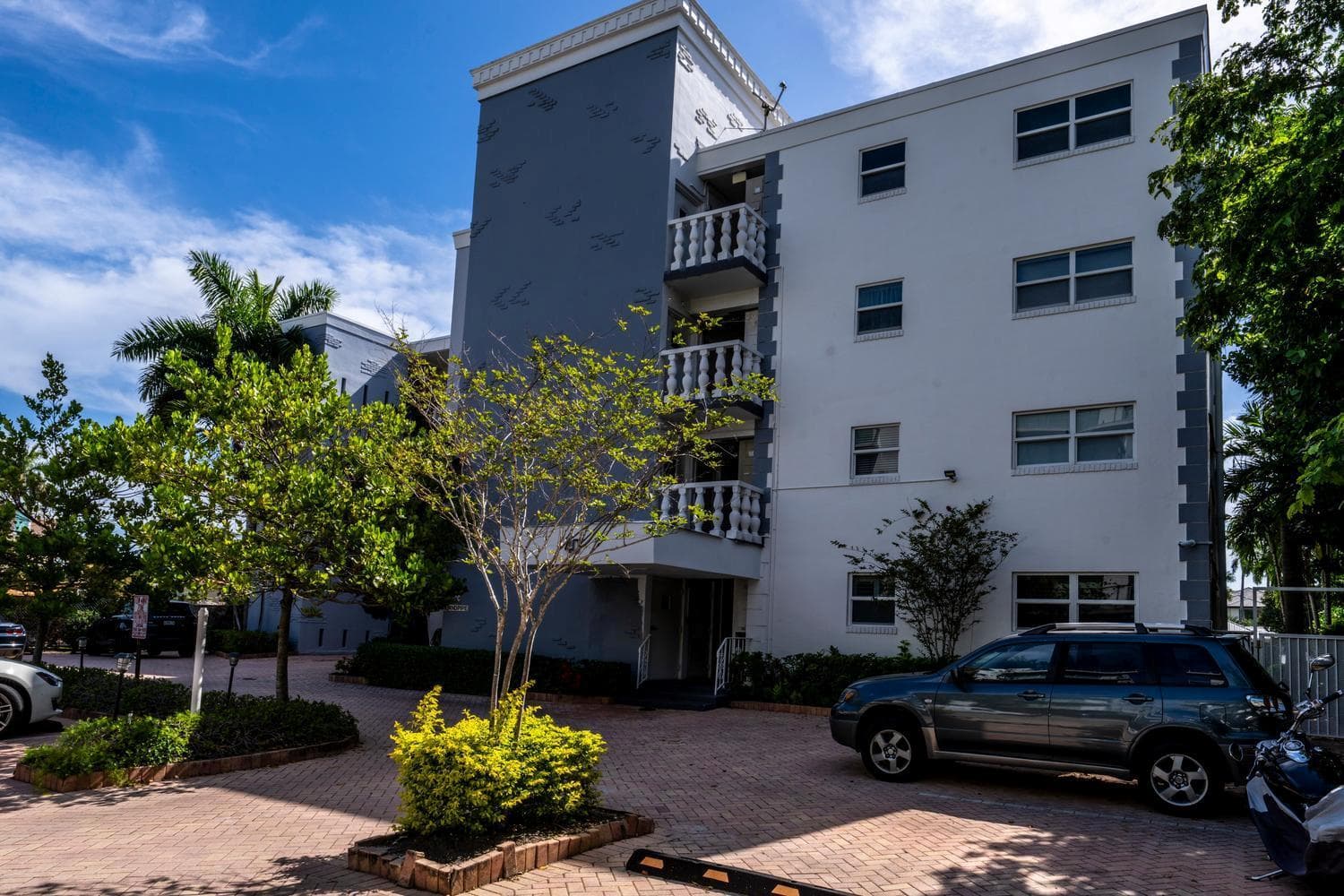 40 Isle Of Venice Drive # 9, Fort Lauderdale FL 33301 photo 2