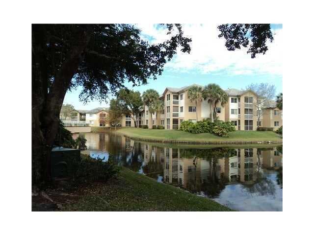9901 Westview Drive # 314, Coral Springs, FL 33076 photo 2