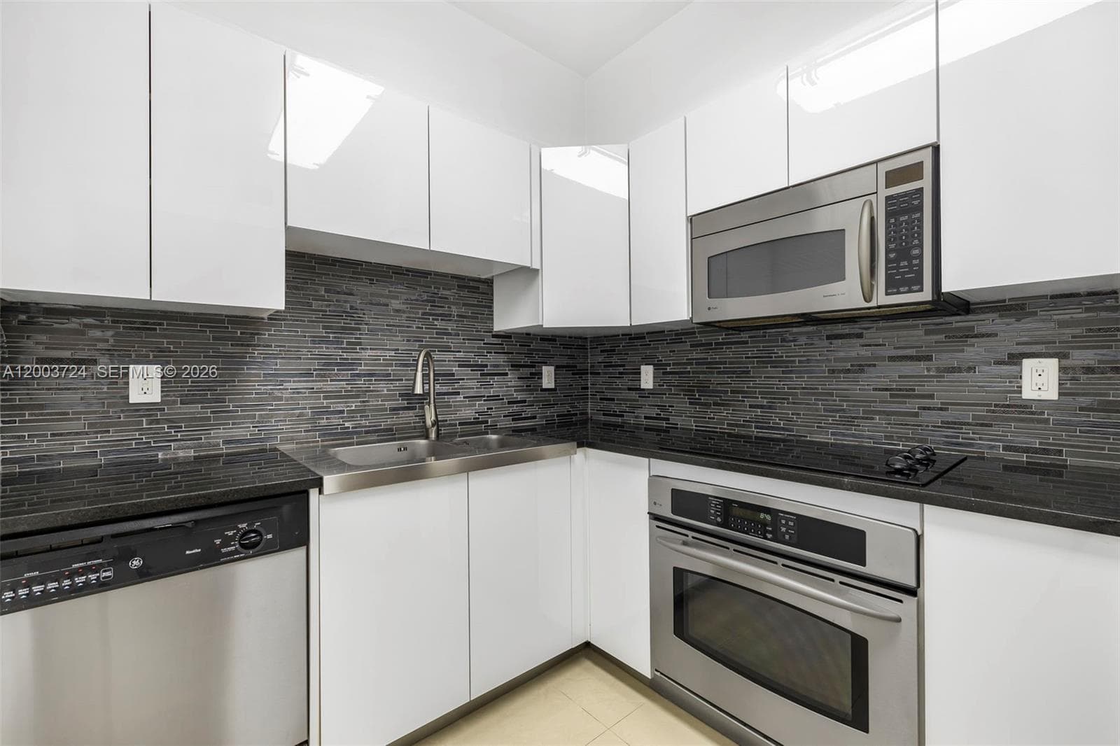 6365 Collins Ave # 805, Miami Beach FL 33141 photo 4