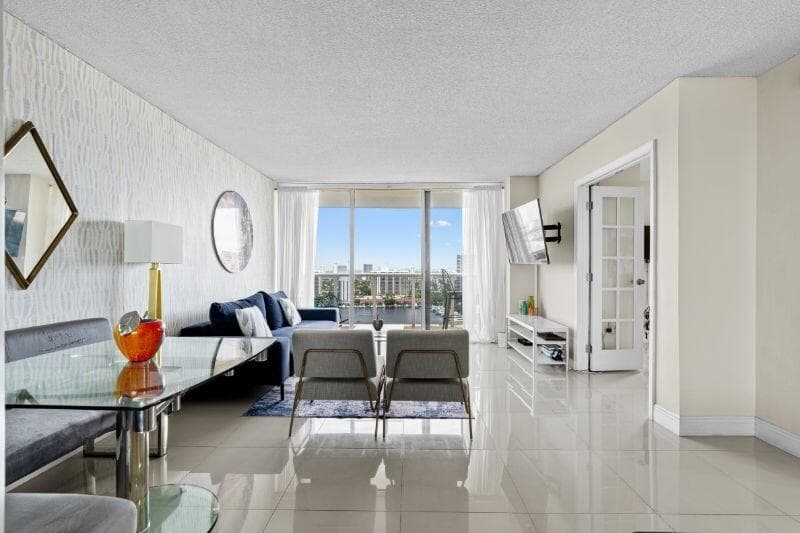 3675 N Country Club Drive # 2401, Aventura, FL 33180 photo 2