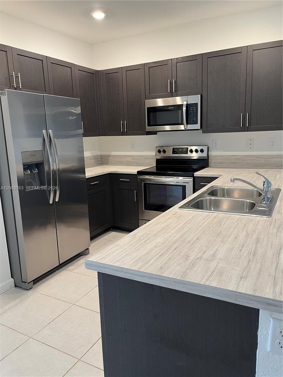 10124 SW 228th Ter, Miami FL 33190 photo 3