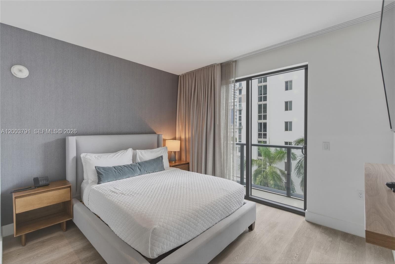 229 SW 9th St # 502, Miami FL 33130 photo 4