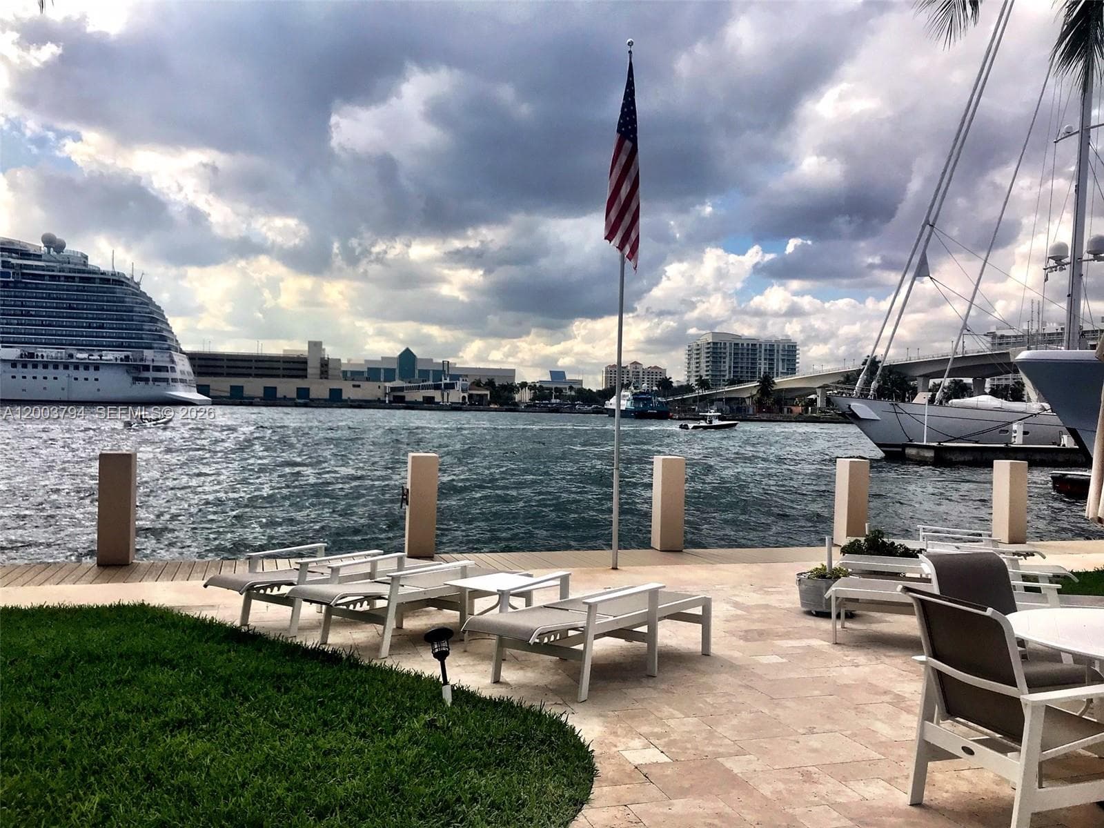 1775 Harbourview Dr # 11, Fort Lauderdale FL 33316 photo 2