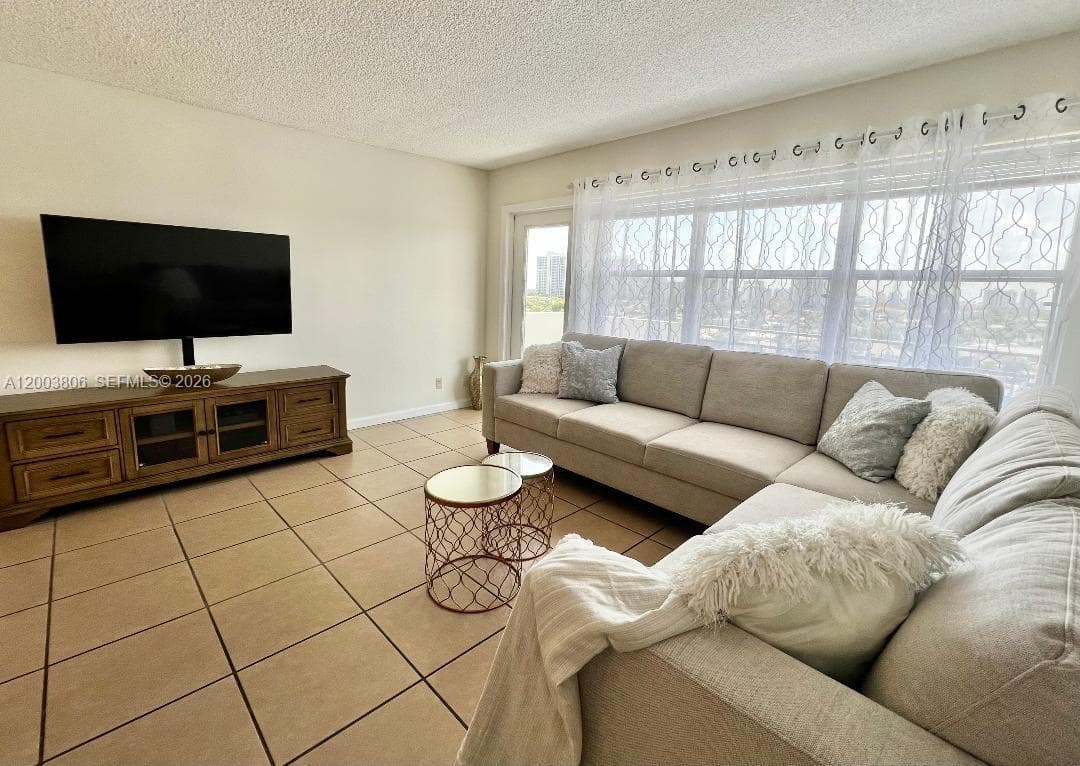401 Golden Isles Dr # 1011, Hallandale Beach FL 33009 photo 3