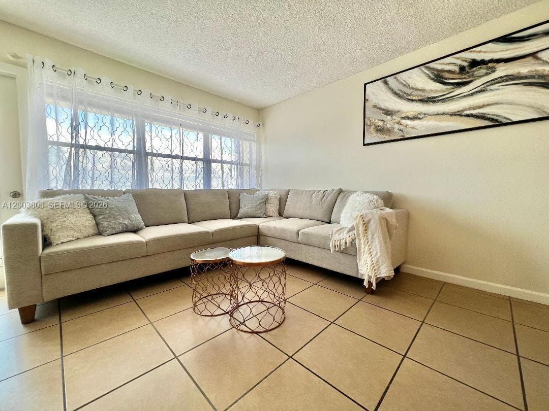 401 Golden Isles Dr # 1011, Hallandale Beach FL 33009 photo 4