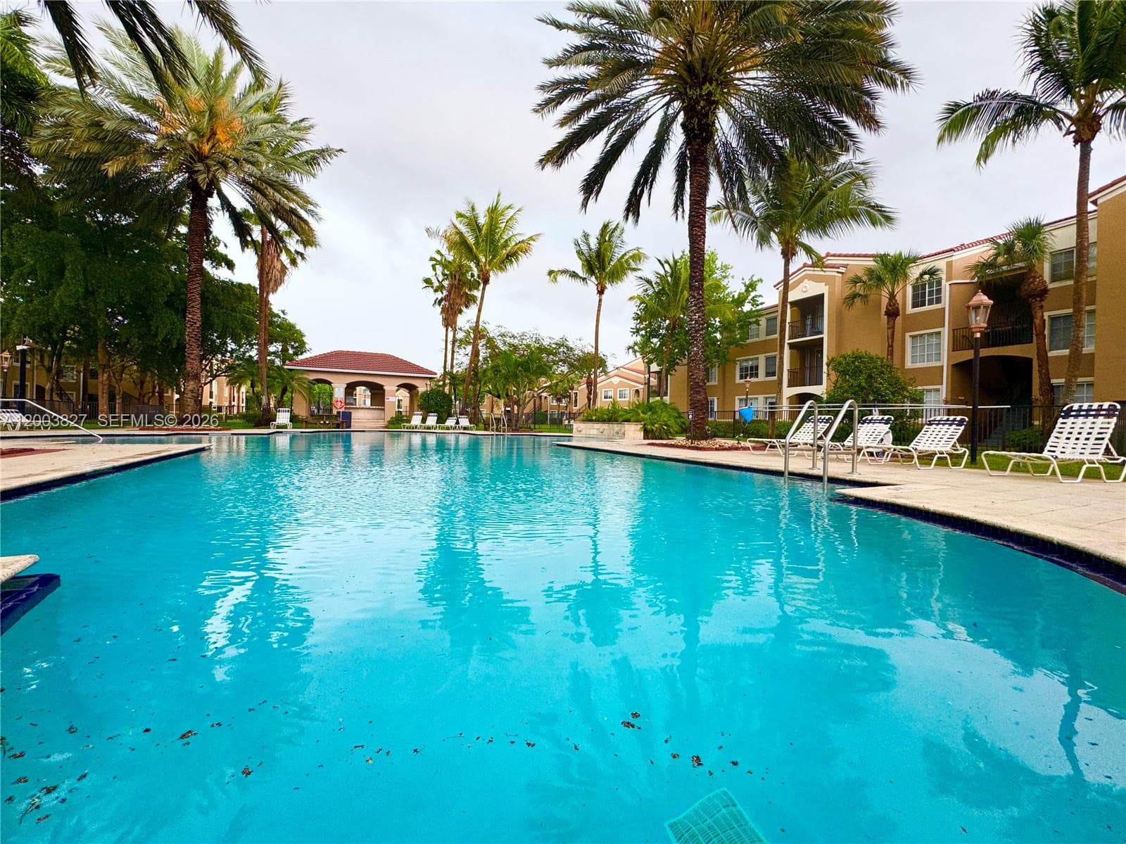 8060 N Nob Hill Rd # 203, Tamarac FL 33321