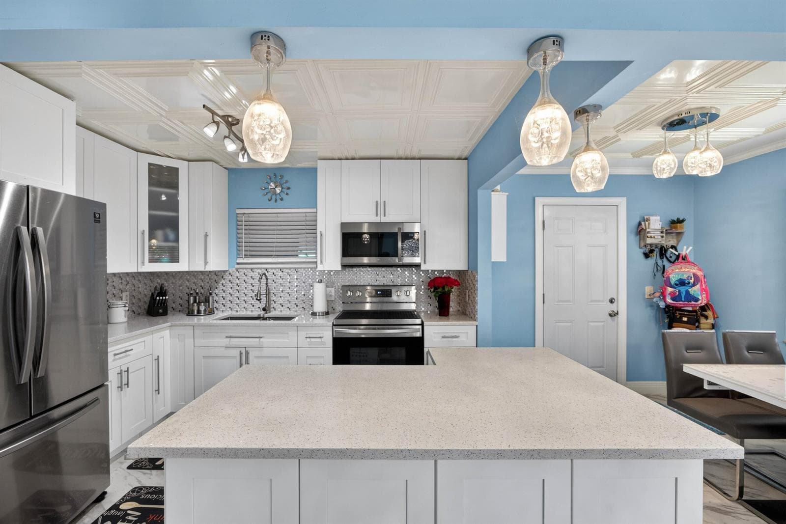 1020 Avon Road, West Palm Beach FL 33401 photo 2