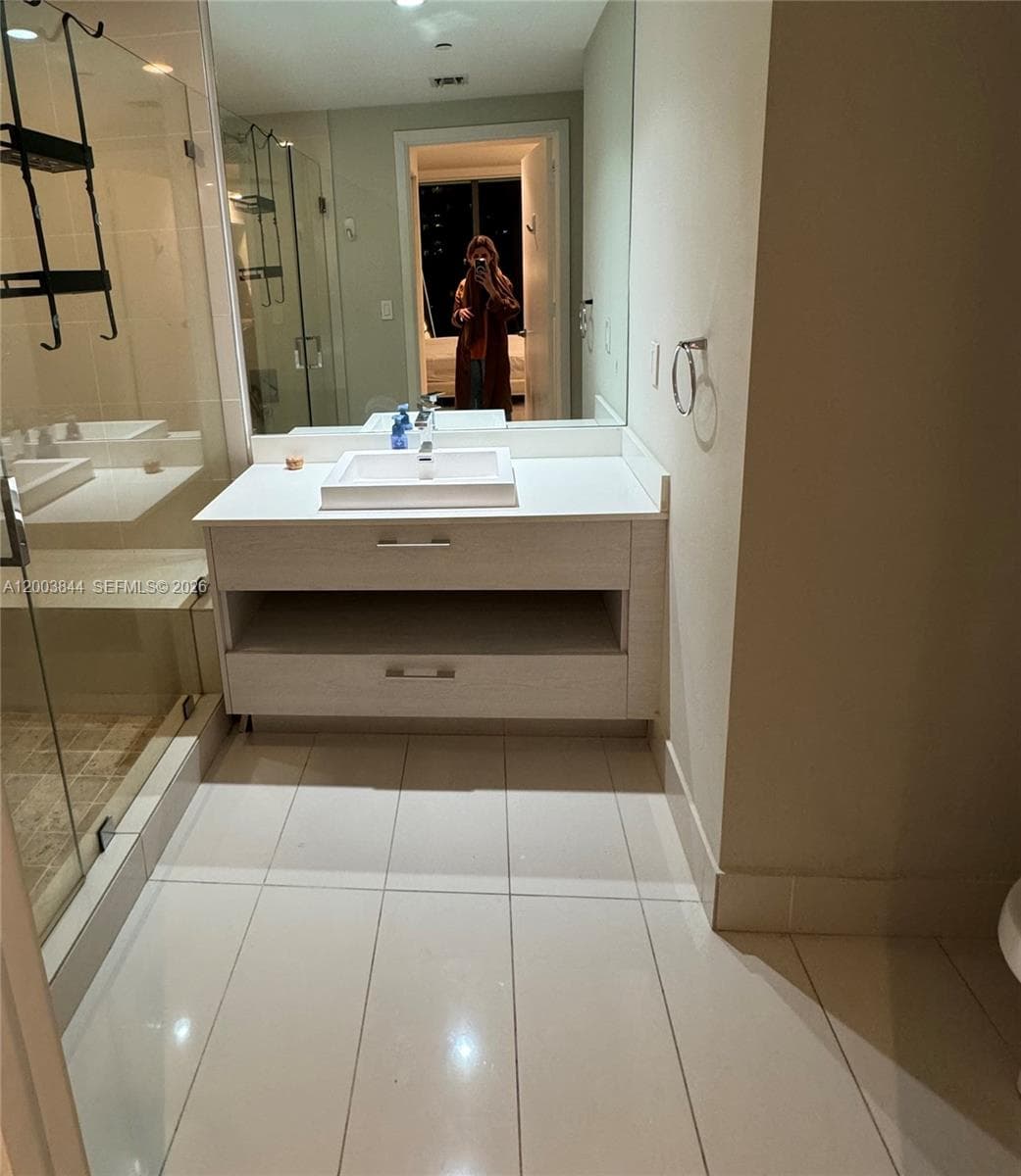 55 SW 9th St # 1204, Miami FL 33130 photo 2