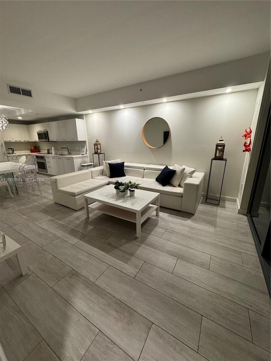 55 SW 9th St # 1204, Miami FL 33130 photo 5