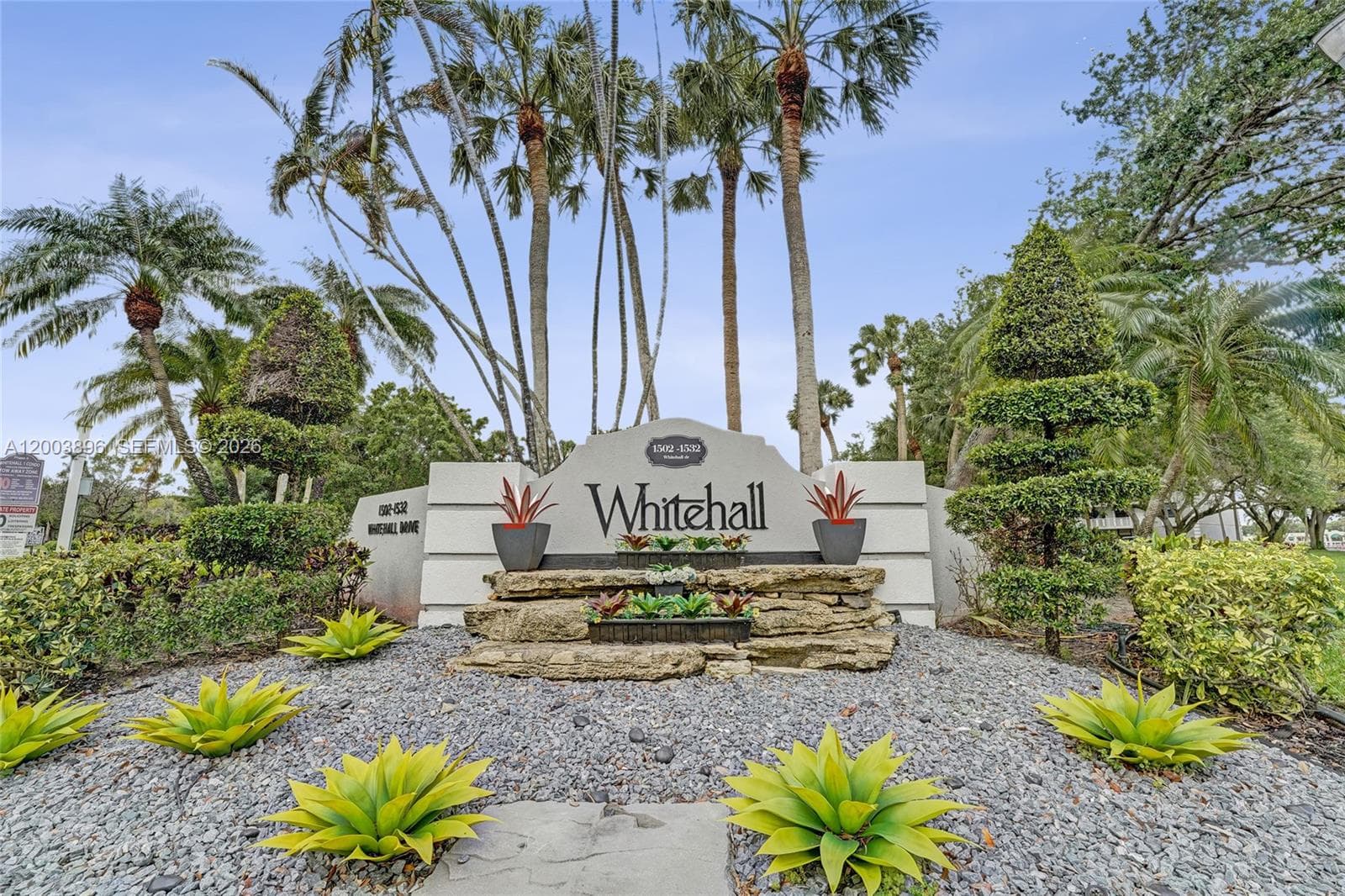 1530 Whitehall Dr # 302, Davie FL 33324