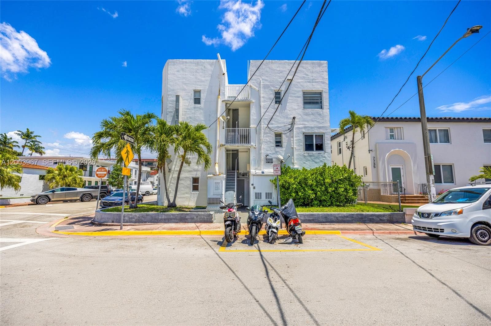 420 78th St, Miami Beach FL 33141 photo 2