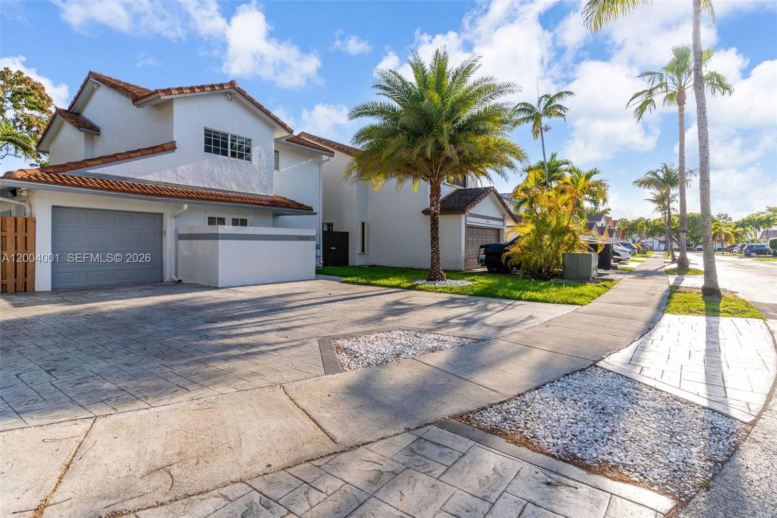 15134 SW 94th Ter, Miami FL 33196 photo 2