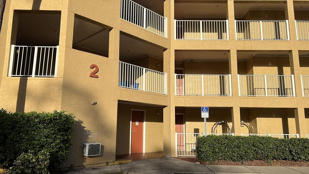 6337 Parc Corniche Dr Drive # 2111, Orlando FL 32821 photo 2