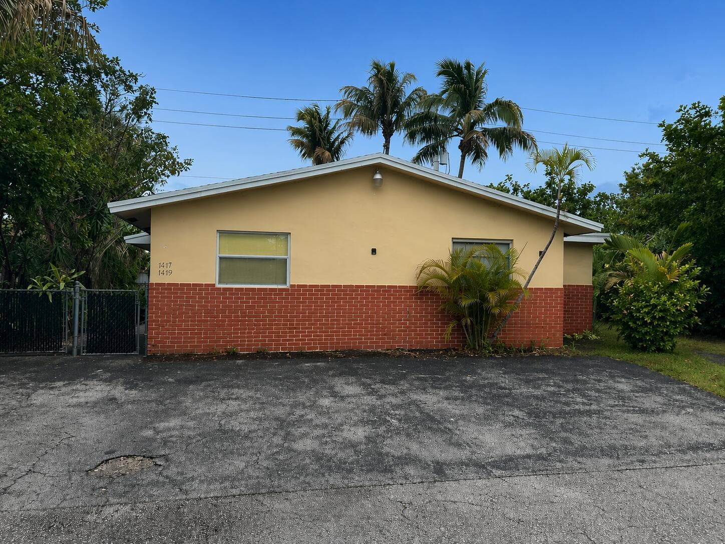 1417 NE 24th Court, Wilton Manors FL 33305 photo 3
