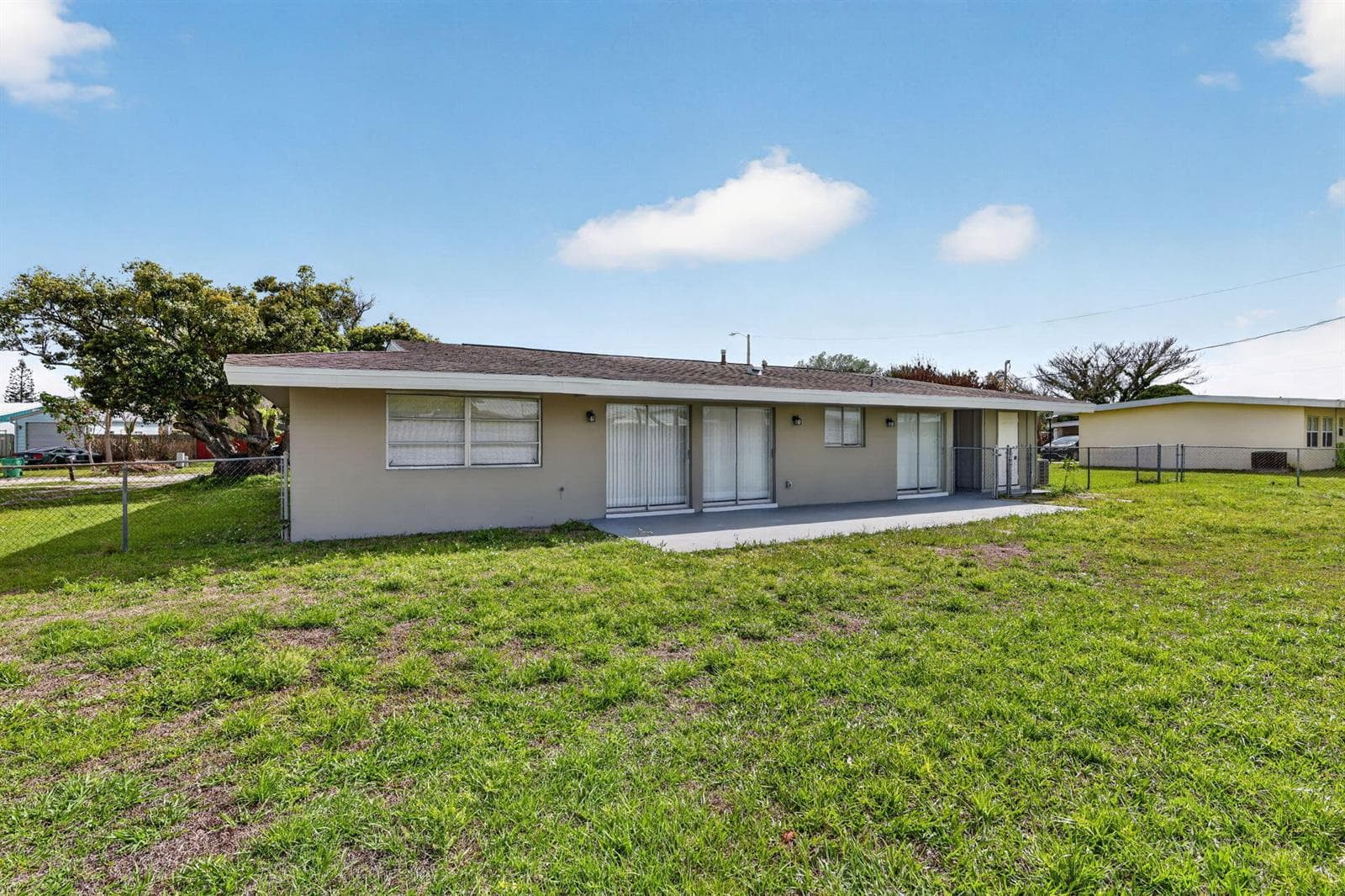 157 SE Calmoso Drive, Port St. Lucie FL 34983 photo 4