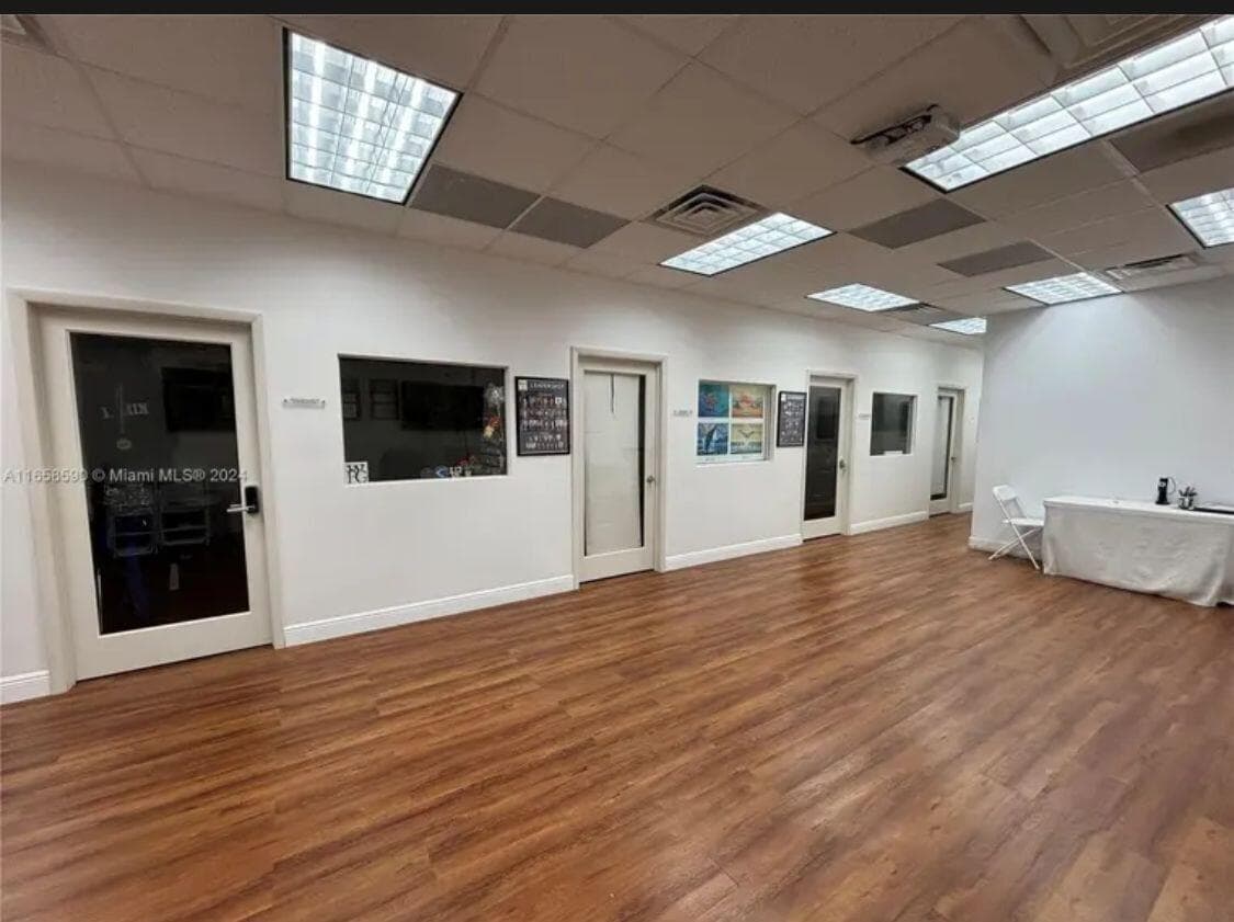 The Smoke Outlet, Lauderdale Lakes FL 33319 photo 4