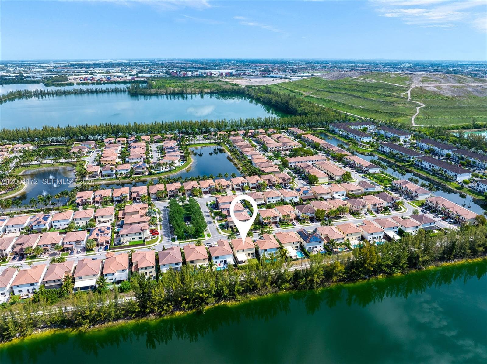9890 NW 86th Ter, Doral FL 33178
