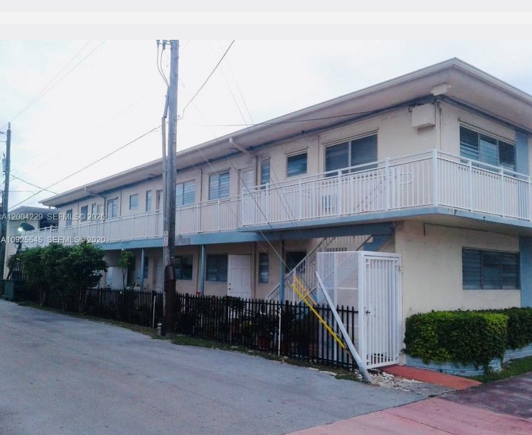 350 75th St # 109, Miami Beach FL 33141 photo 4